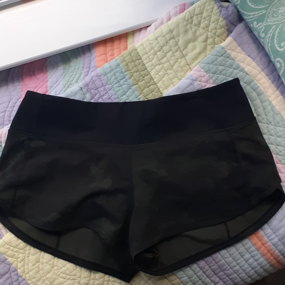 Lululemon Speed Up Shorts Camo
